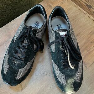 Brooks suede and tweed athletic shoes 9.5B